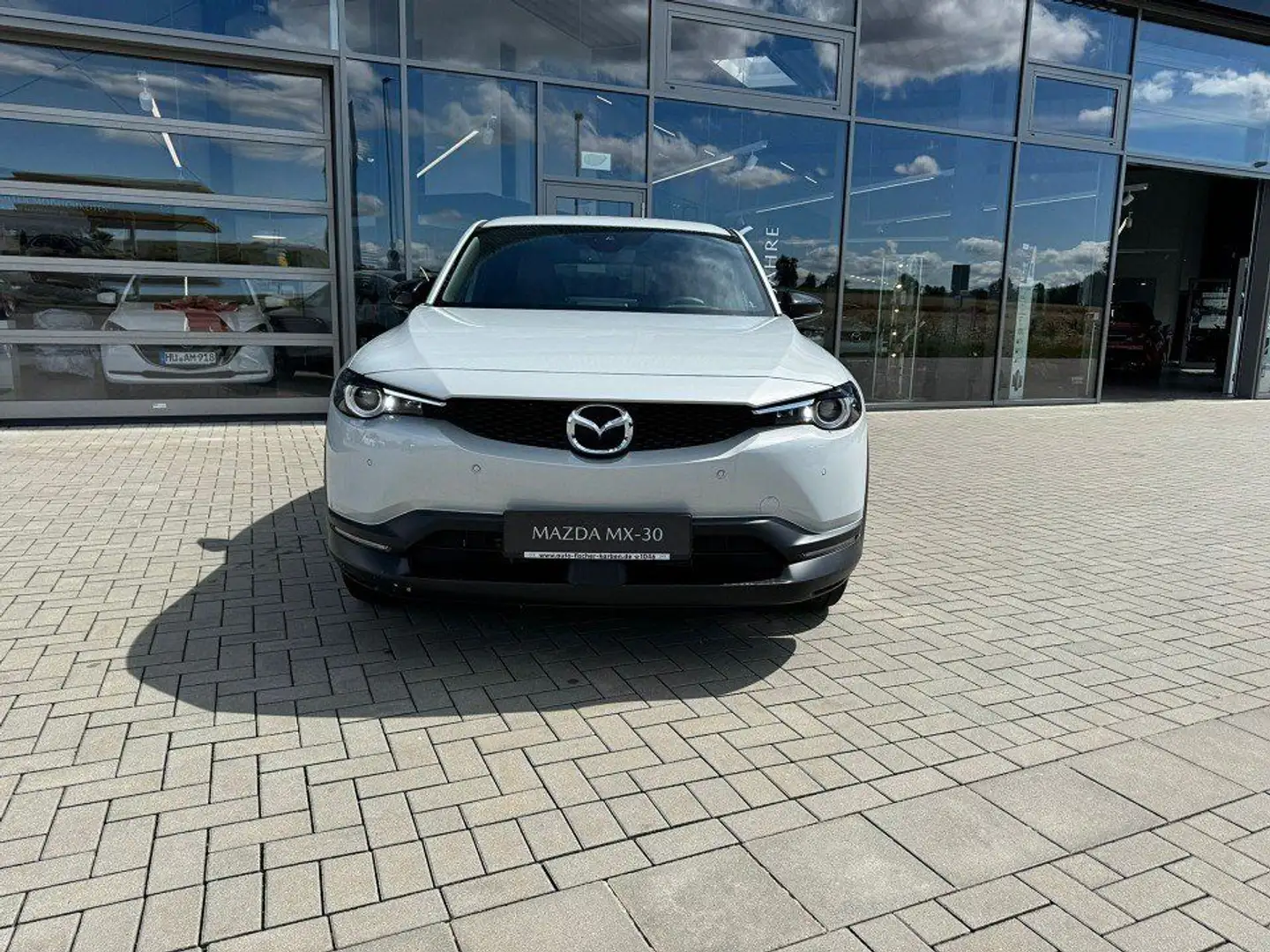 Mazda MX-30 R-EV (170PS) Autom. AdVantage IV CarPlay M Weiß - 2