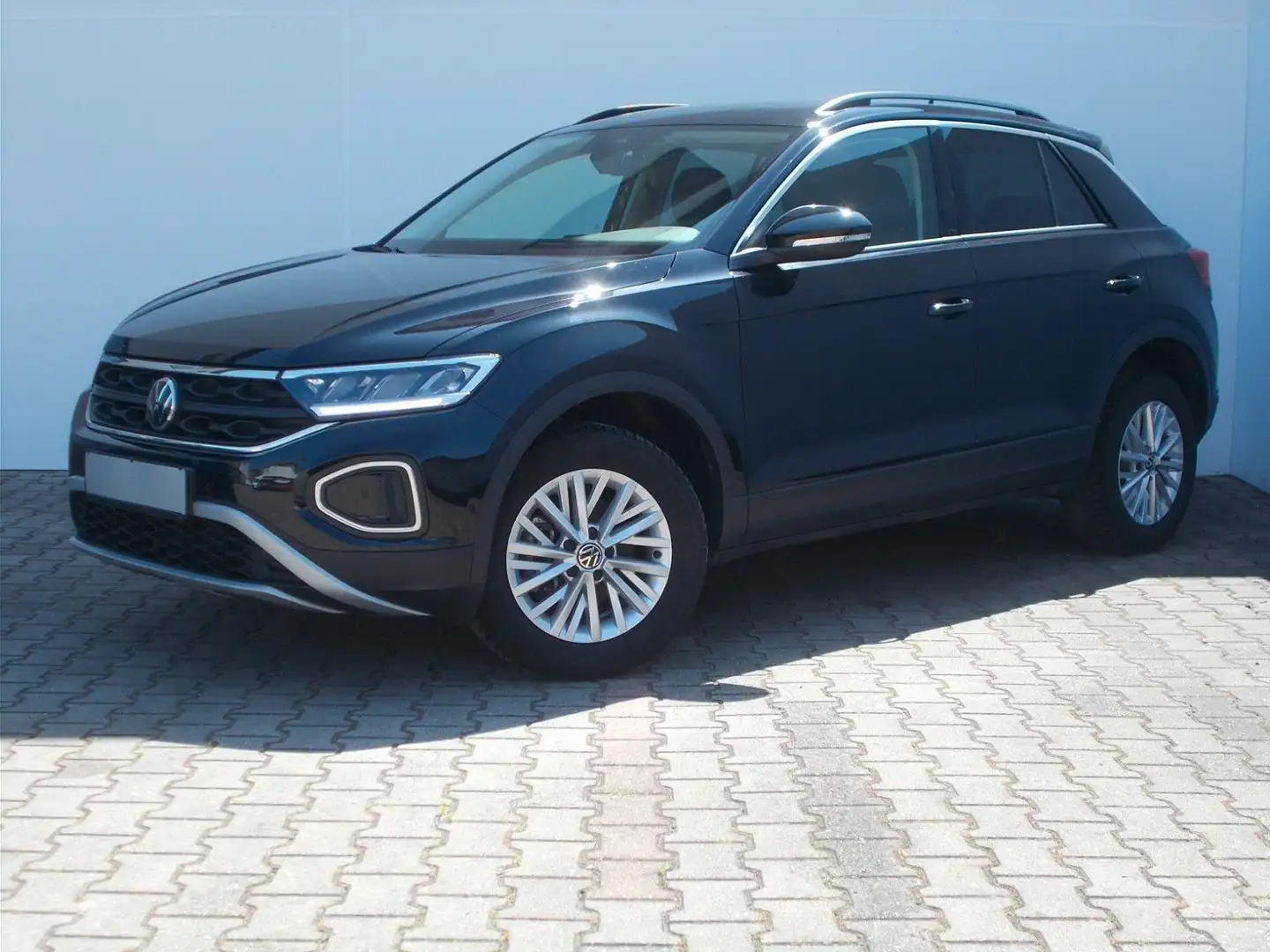 Volkswagen T-Roc Life * LED * NAVI * Allwetter * Parklenk ! Zwart - 2