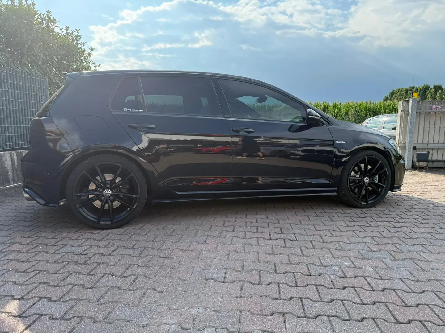 Volkswagen Golf 5p 2.0 tsi R 4motion 300cv dsg Nero - 2