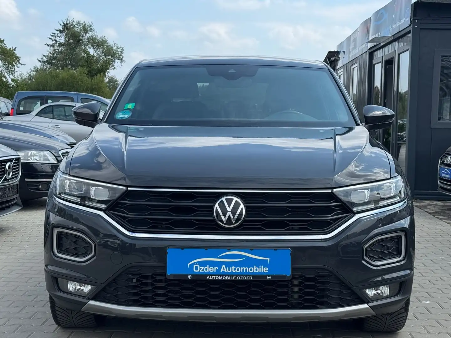 Volkswagen T-Roc 2.0 TDI Sport+Finanzierung+Garantie+ Grau - 2