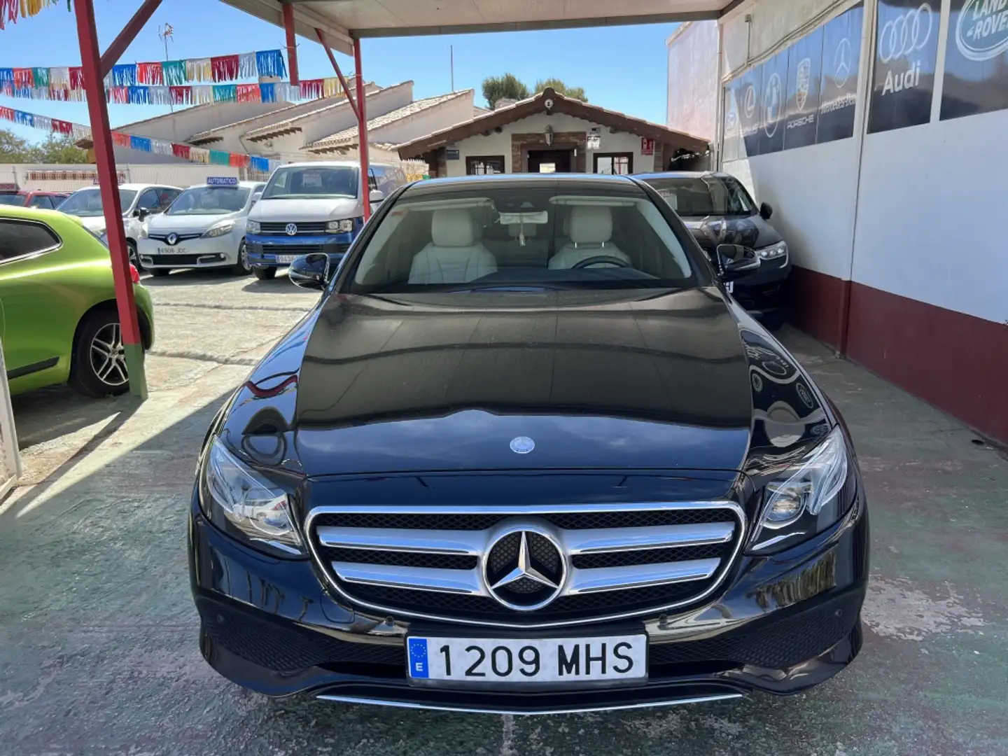 Mercedes-Benz E 200 200d 9G-Tronic 150 Negro - 2