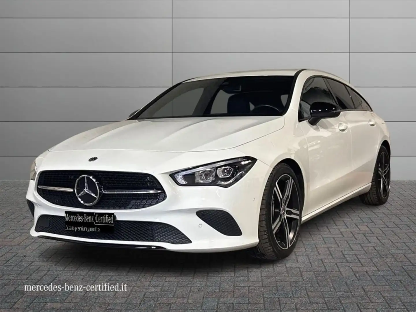 Mercedes-Benz CLA 200 d Automatic Shooting Brake Sport Bianco - 1