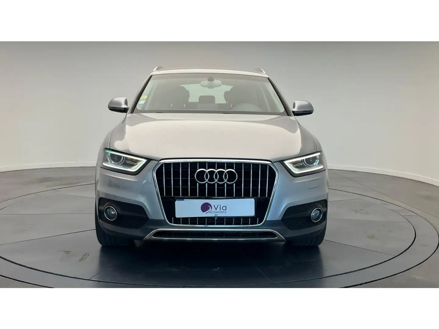 Audi Q3 2.0 TDI 140 Design Luxe  / Siege Cuir Chauffant - 2
