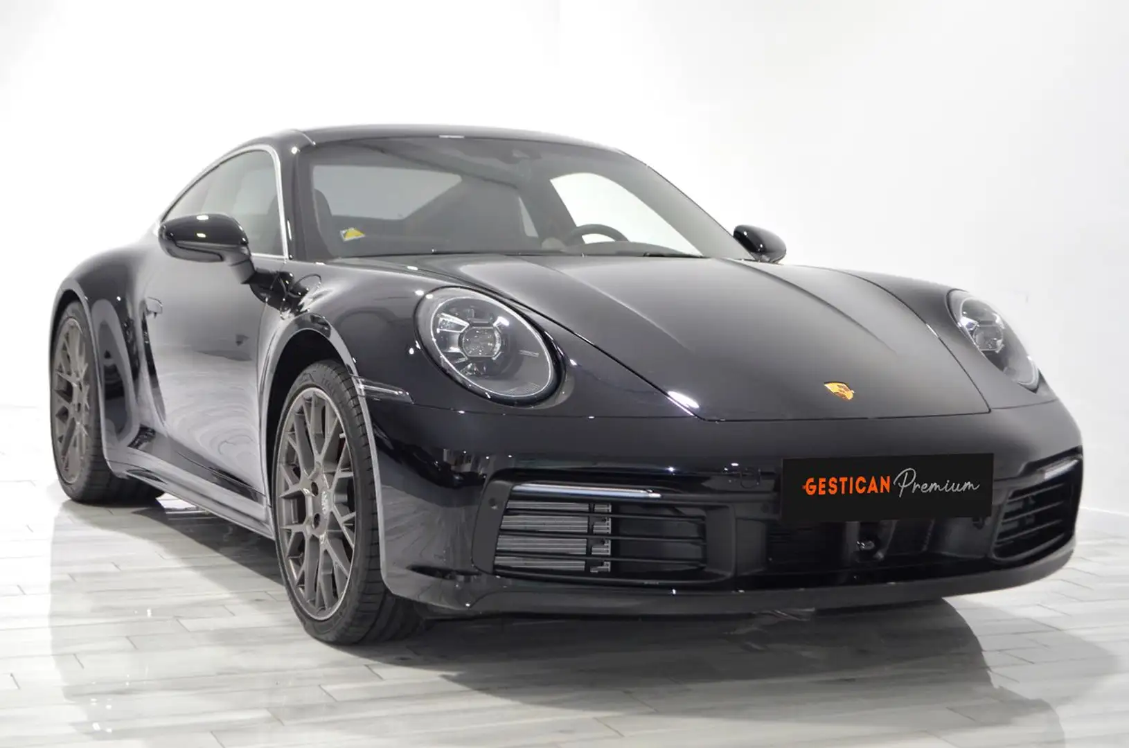 Porsche 911 Carrera 4 Negro - 2