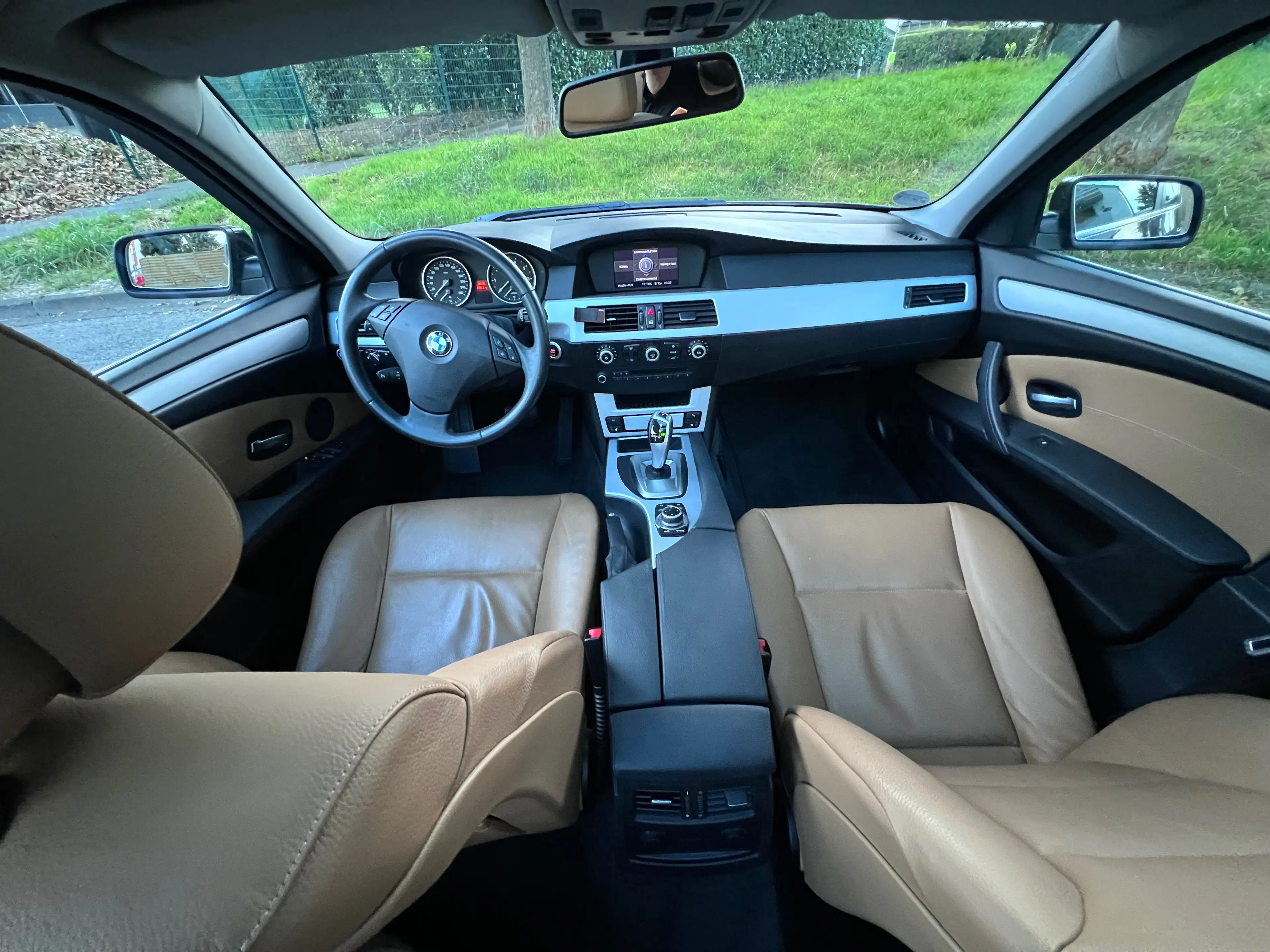 BMW 523 523i — photo 12