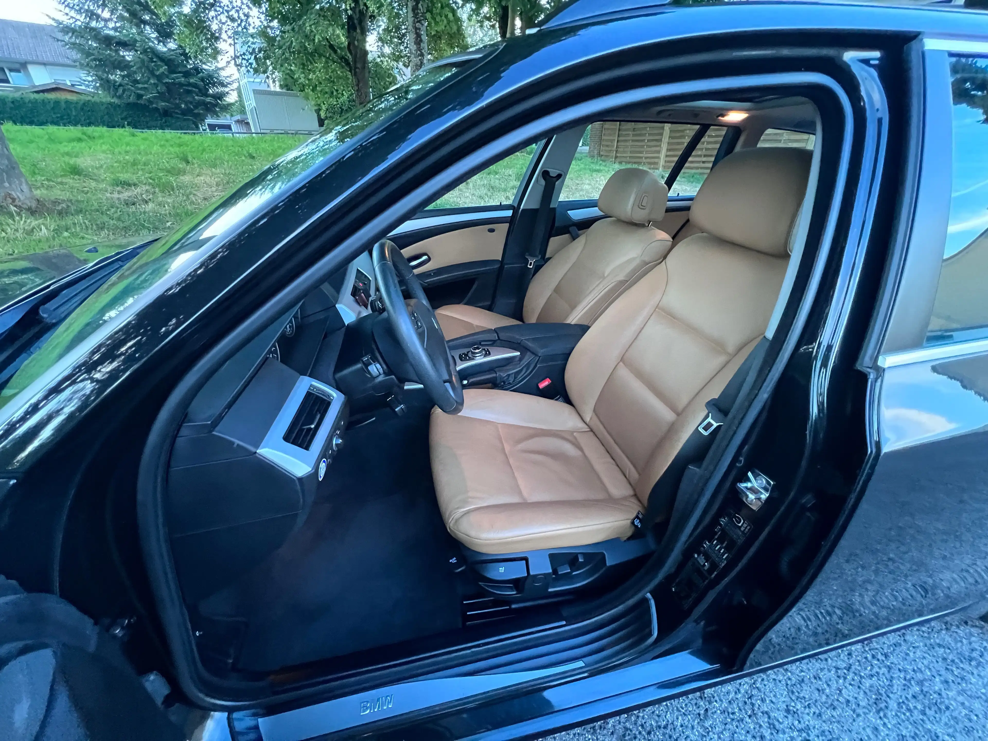BMW 523 523i — photo 14