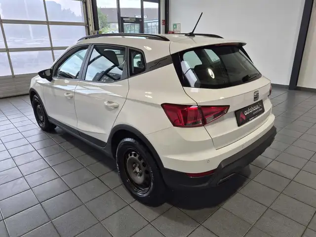 Seat Arona view 4