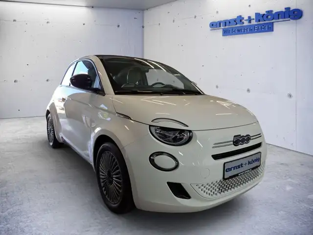 Fiat 500 view 2