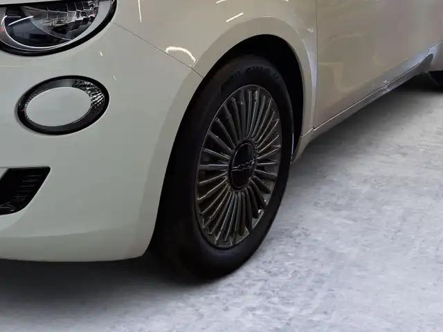 Fiat 500 view 6