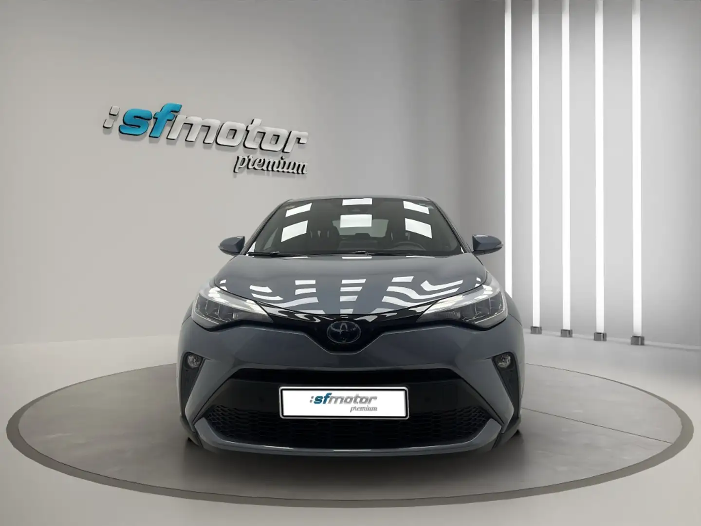 Toyota C-HR 180H Advance Gris - 2