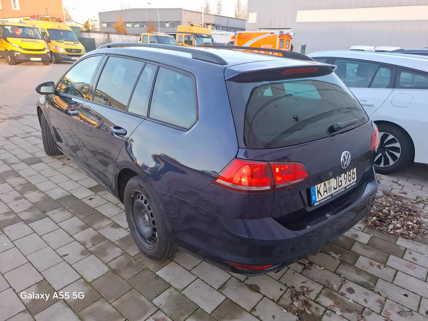 Volkswagen Golf Variant Cup BMT Bleu - 2
