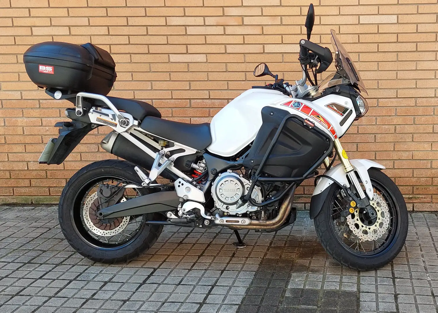 Yamaha XTZ 1200 Super Tenere White - 1