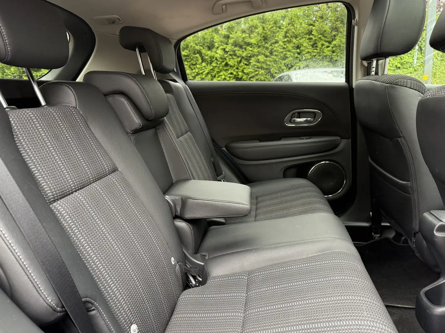 Honda HR-V 1.5 i-VTEC 130pk Aut. Executive, Panoramadak | Cam Blauw - 2