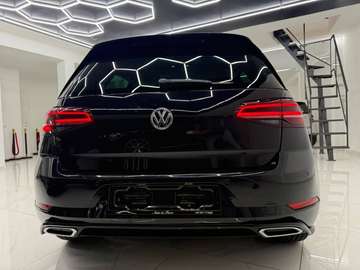 GOLF 7.5 R LINE