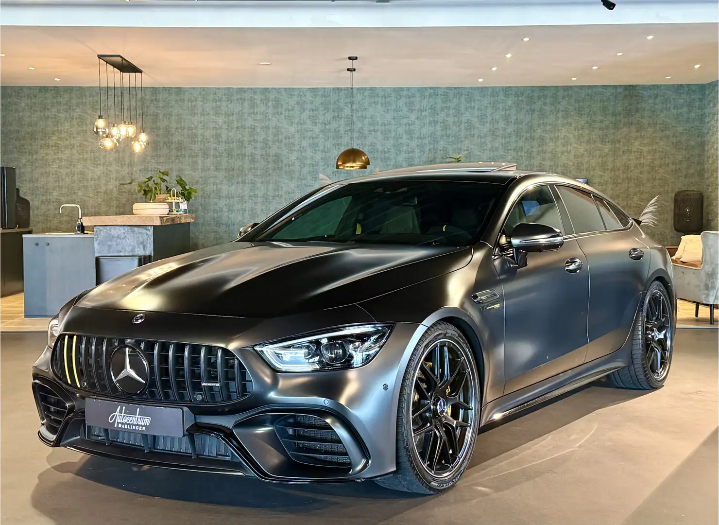 Mercedes-Benz AMG GT 4-Door Coupe AMG 63 4MATIC+ Premium Plus Schwarz - 1