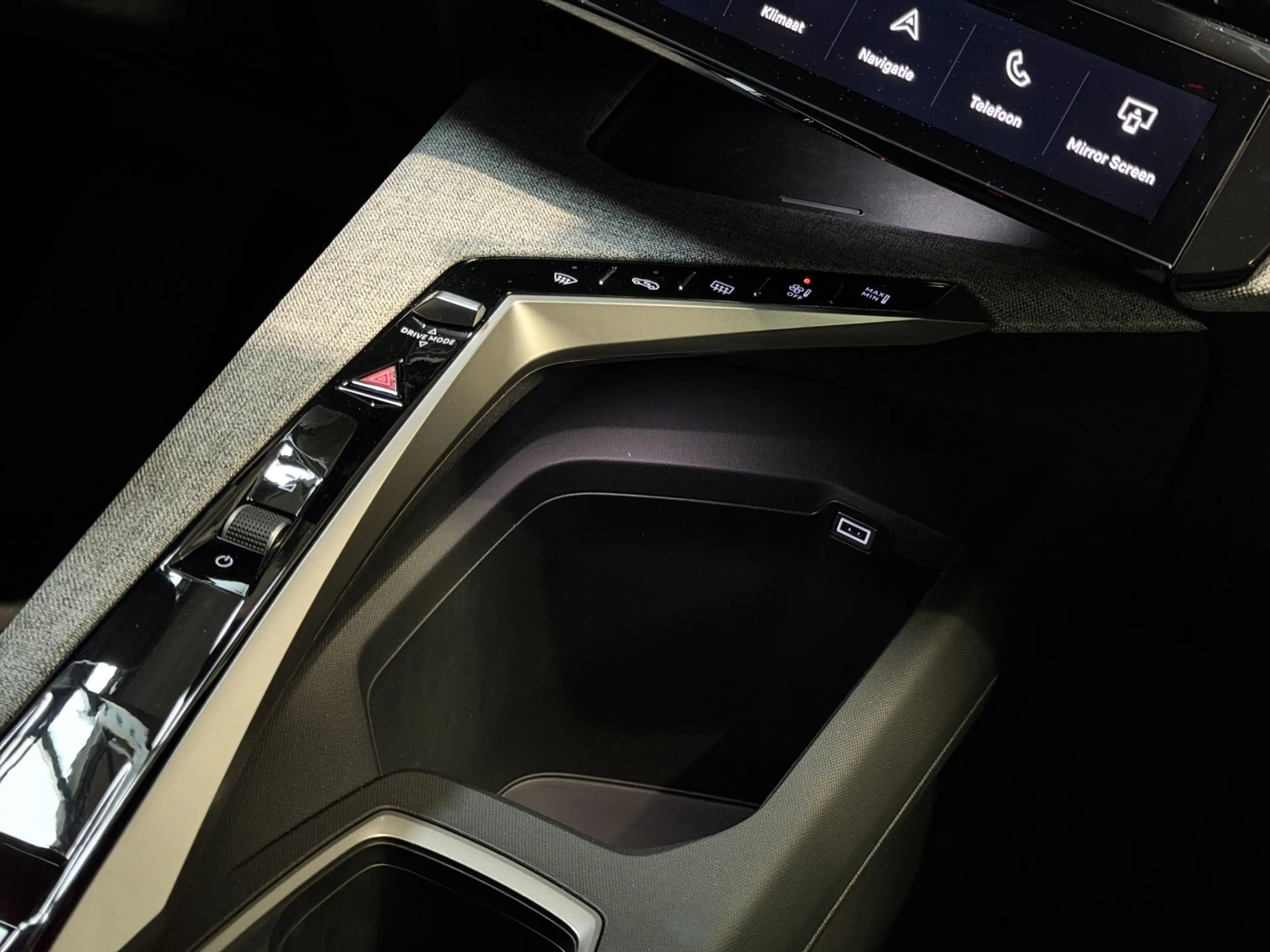 Peugeot 5008 1.2 Hybrid 145 Allure 7p|360|Keyless|ACC|Carplay|F — photo 10