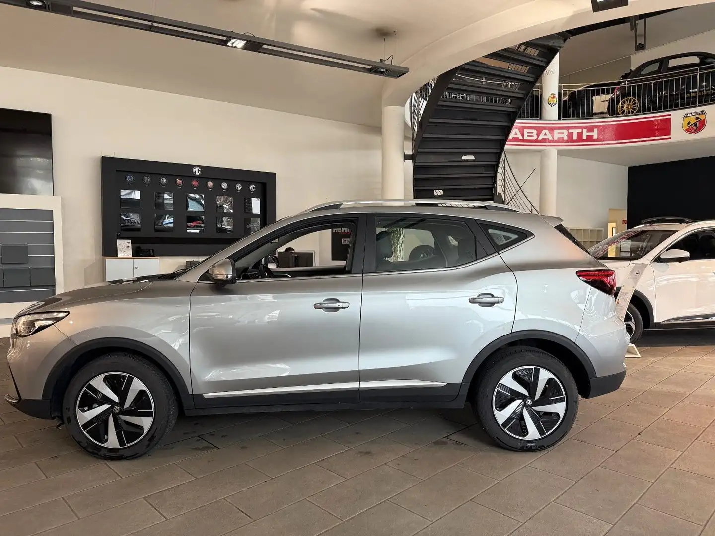 MG ZS EV Luxury*VOLLAUSSTATTUNG* Zilver - 2