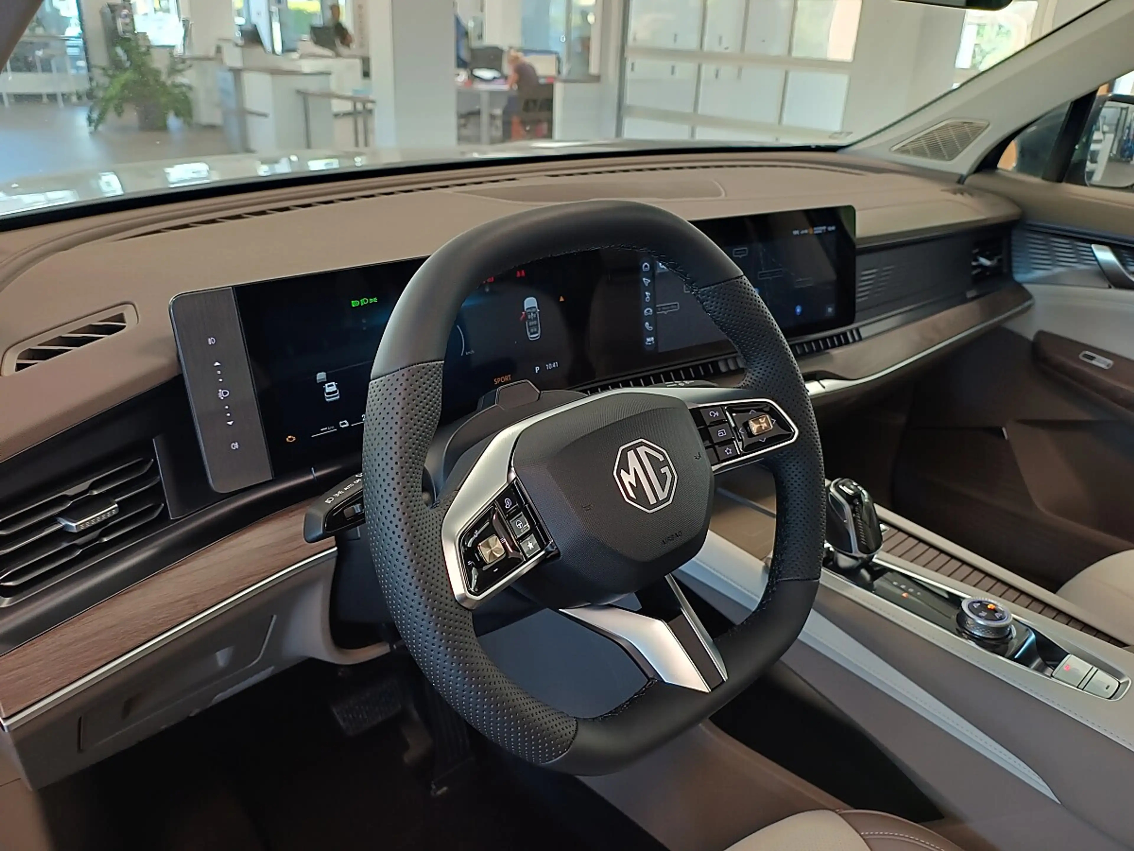 MG MGS9 1,5 PHEV Luxury *Pano*LED*BOSE* — photo 8