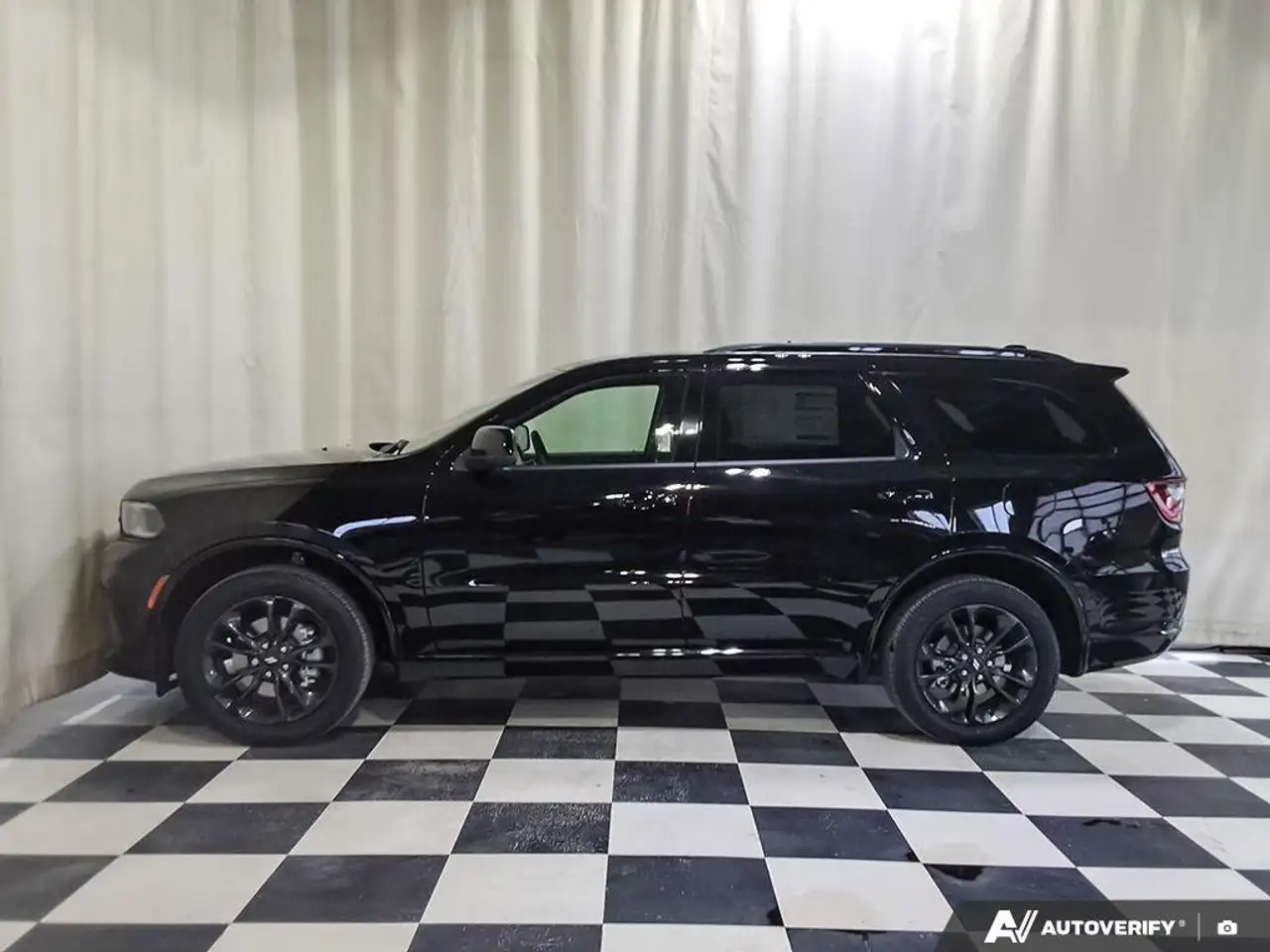 Dodge Durango снимка Dodge Durango