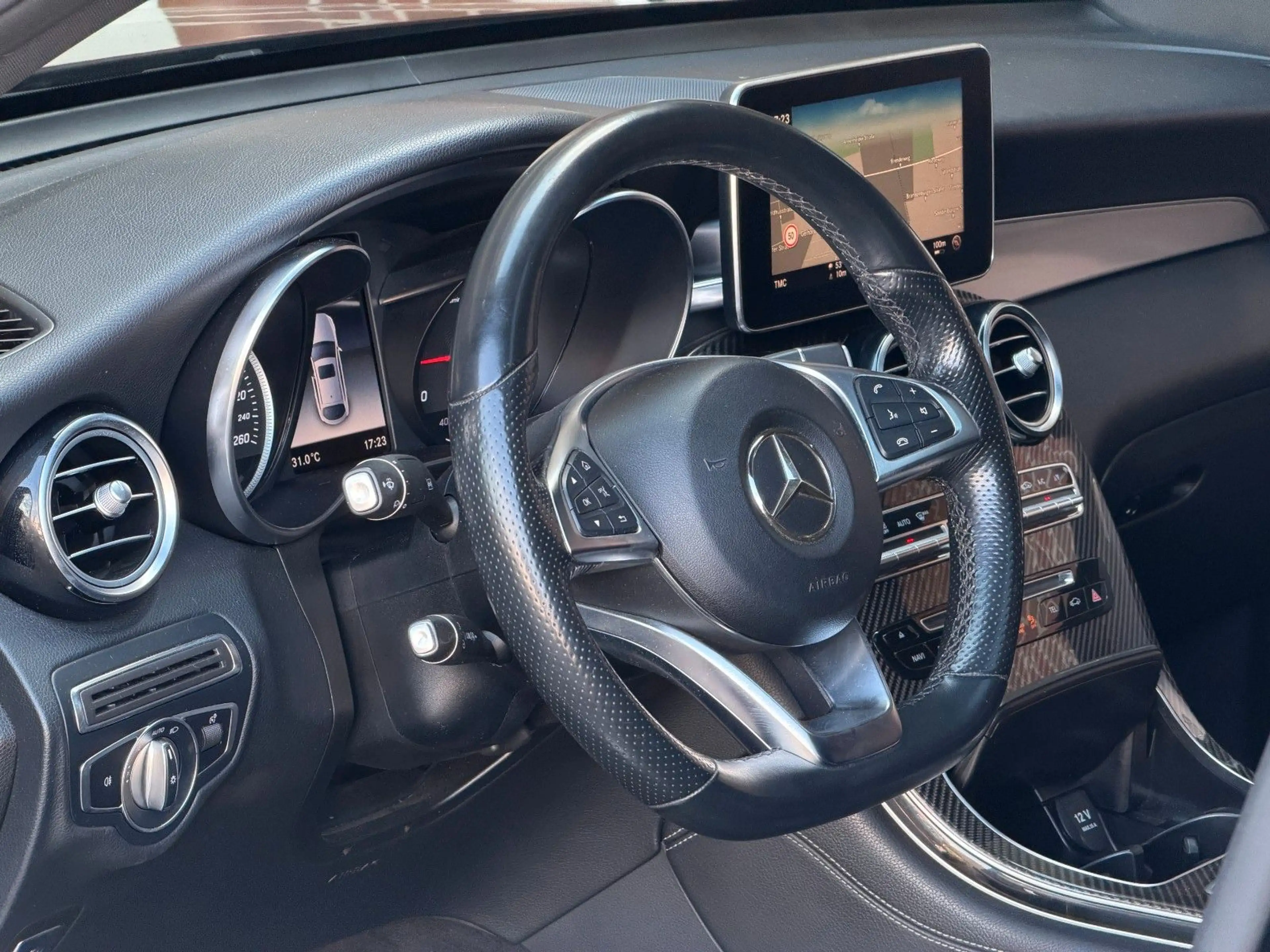 Mercedes-Benz GLC 350 Coupe 4Matic AMG Line — photo 15