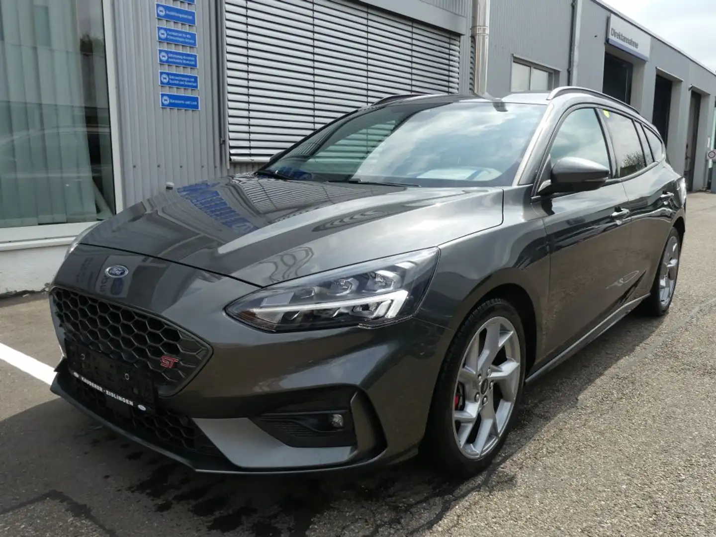 Ford Focus Turnier 2.3 EcoBoost S&S ST Gris - 1