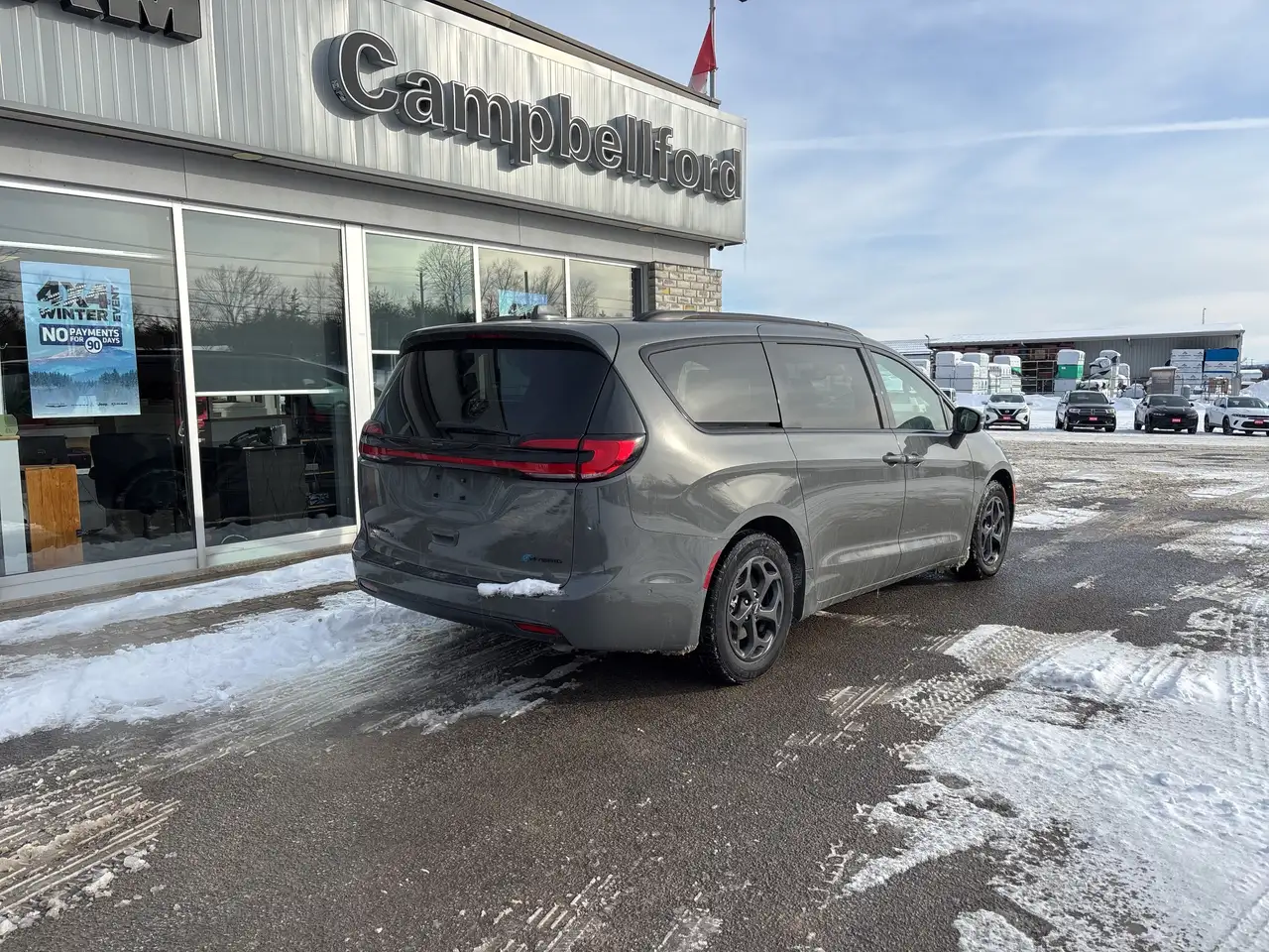Chrysler Pacifica снимка Chrysler Pacifica