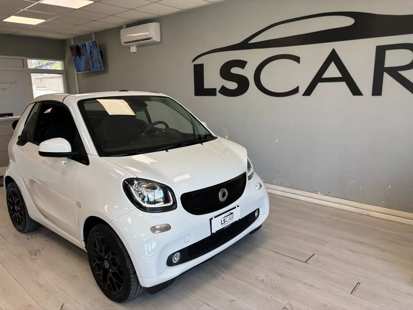 smart forTwo 1.0~Cabrio~Passion 71cv twinamic~Unipro~Promo~Fina Bianco - 1