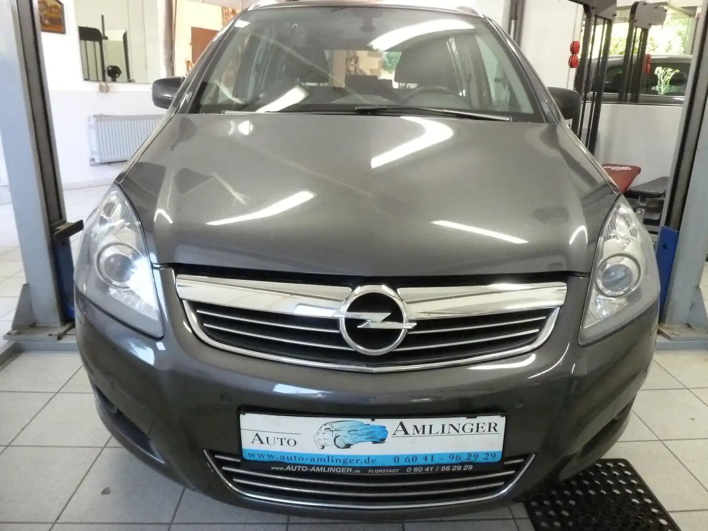 Opel Zafira Family Plus2.HandScheckhe 12 Mo.Garantie Grau - 2