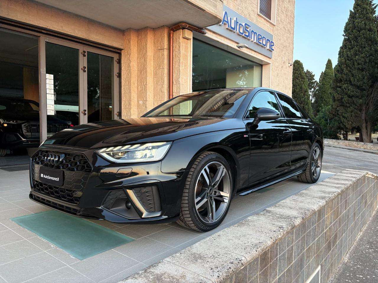 Audi A4 35 TDI/163 CV S tronic S line edition TOTAL BLACK