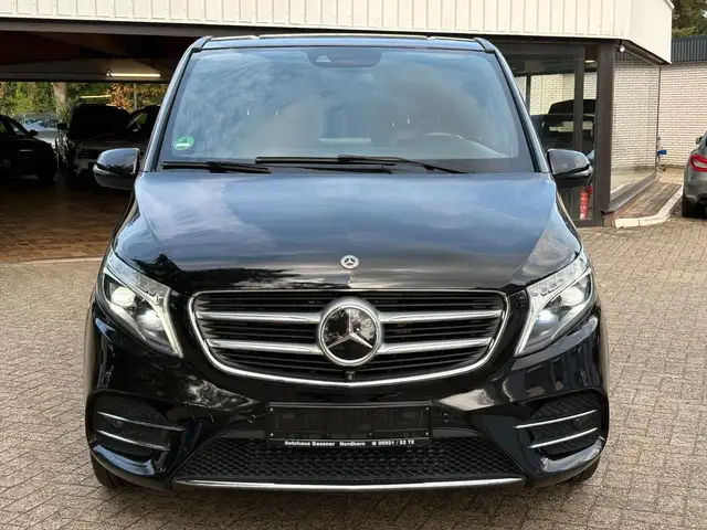 Mercedes-Benz V-Class view 4