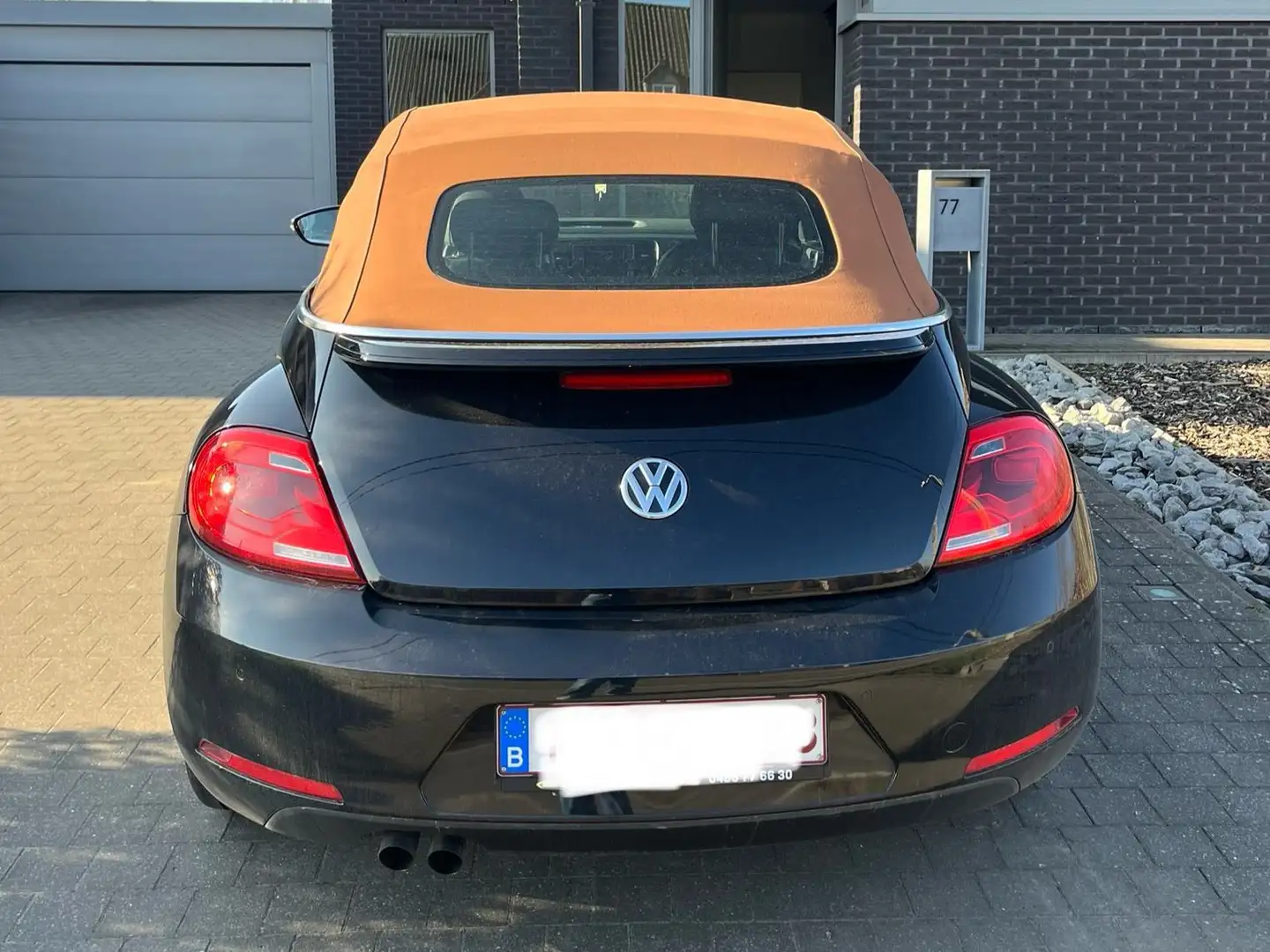 Volkswagen Beetle Beetle 1.4 TSI Karmann Blue Motion Tech Cabrio Zwart - 2