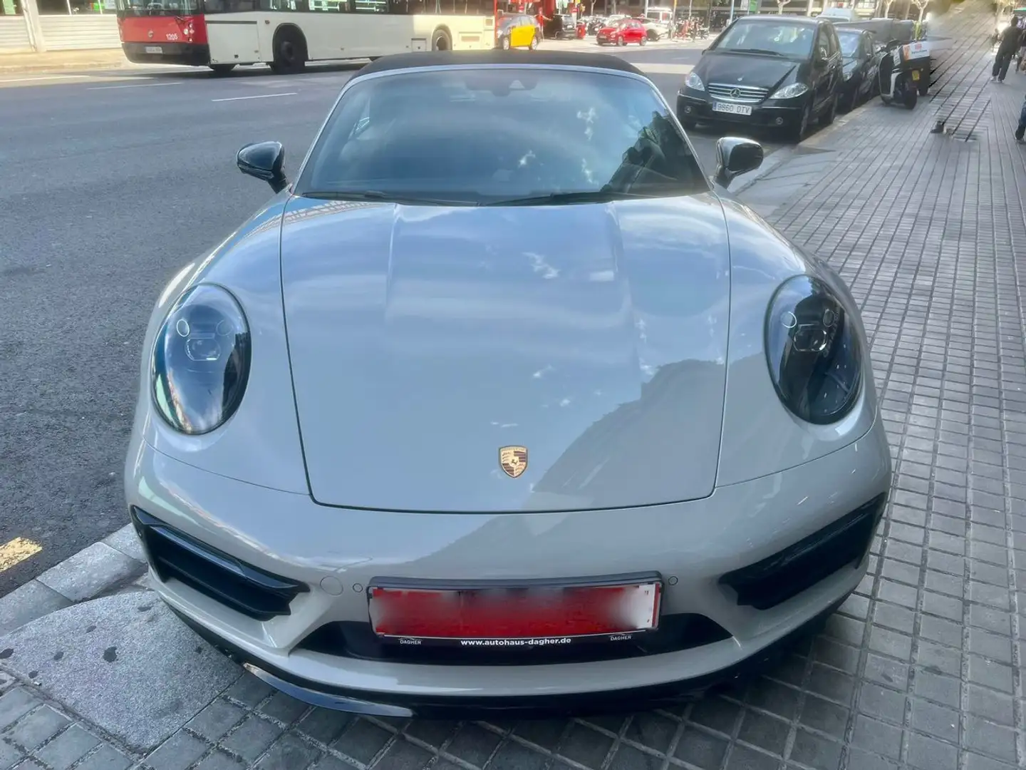 Porsche 911 992 Carrera GTS Gris - 2