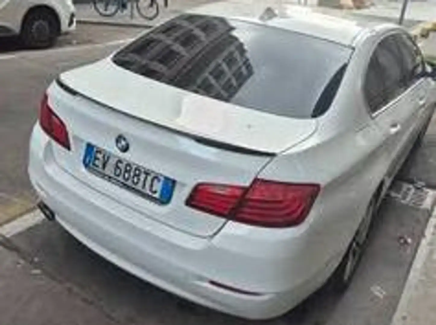 BMW 520 Serie 5 F10 Berlina 520d Luxury 184cv E6 Blanc - 2