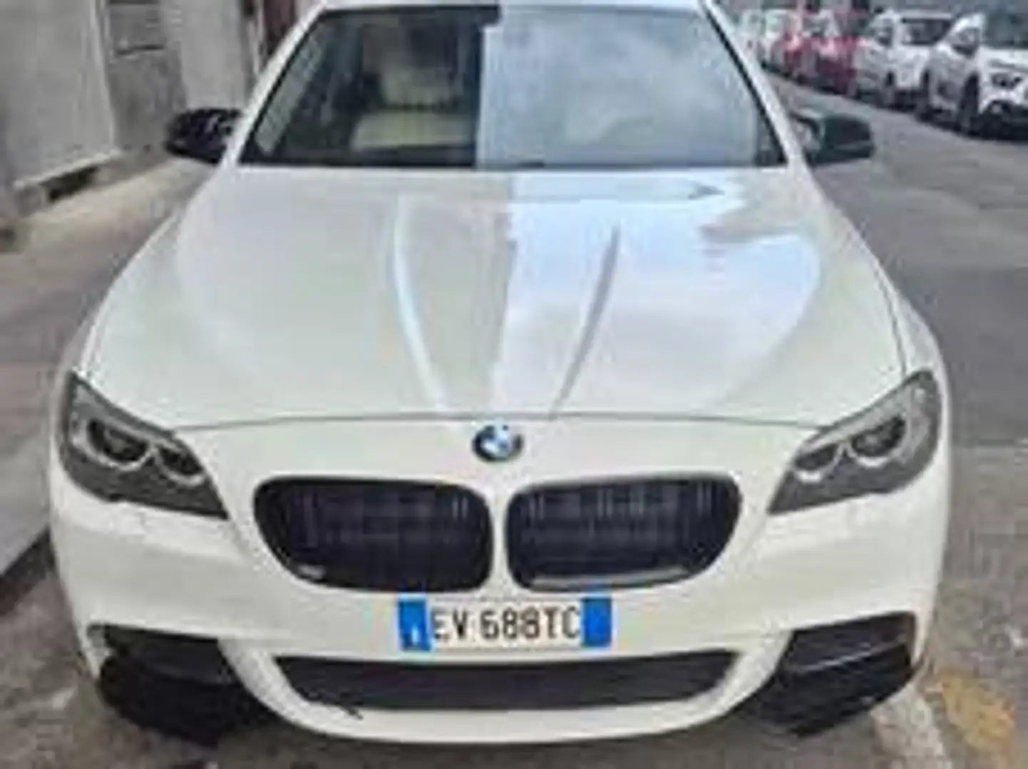 BMW 520 Serie 5 F10 Berlina 520d Luxury 184cv E6 Blanc - 1