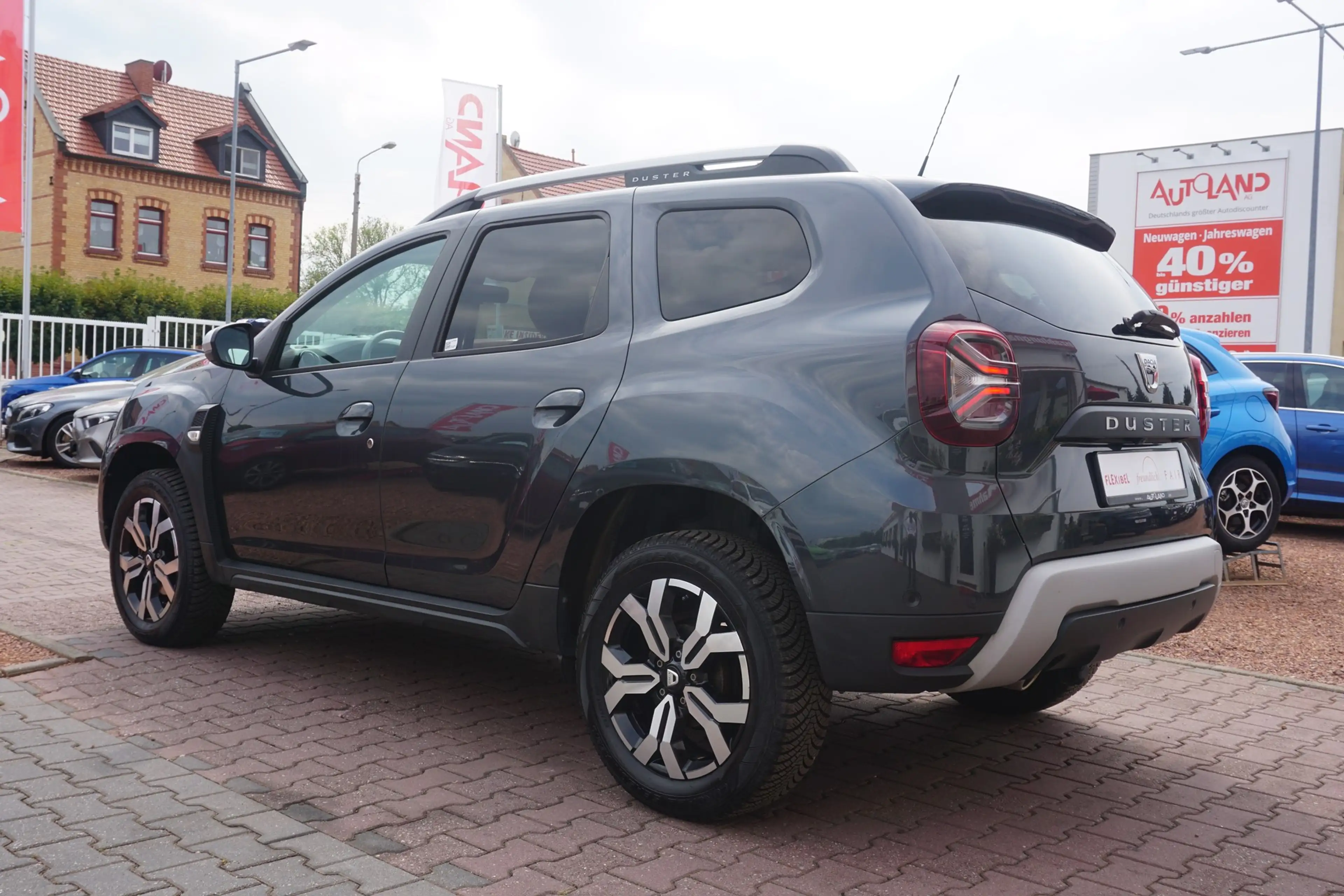 Dacia Duster II 1.3 TCe Prestige Aut. LED Navi Kamera — photo 3