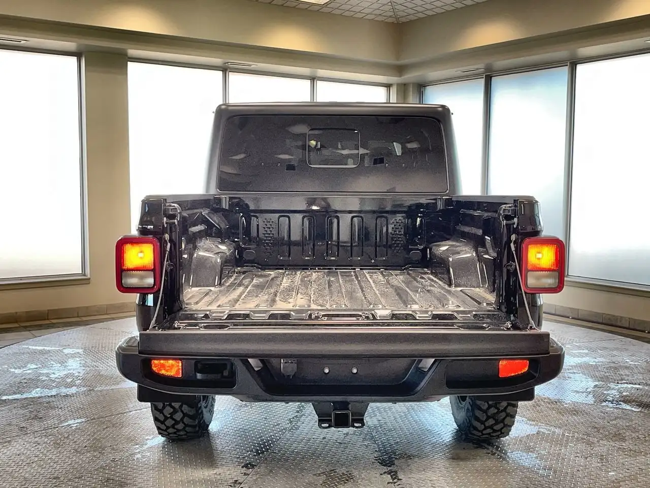 Jeep Gladiator снимка Jeep Gladiator