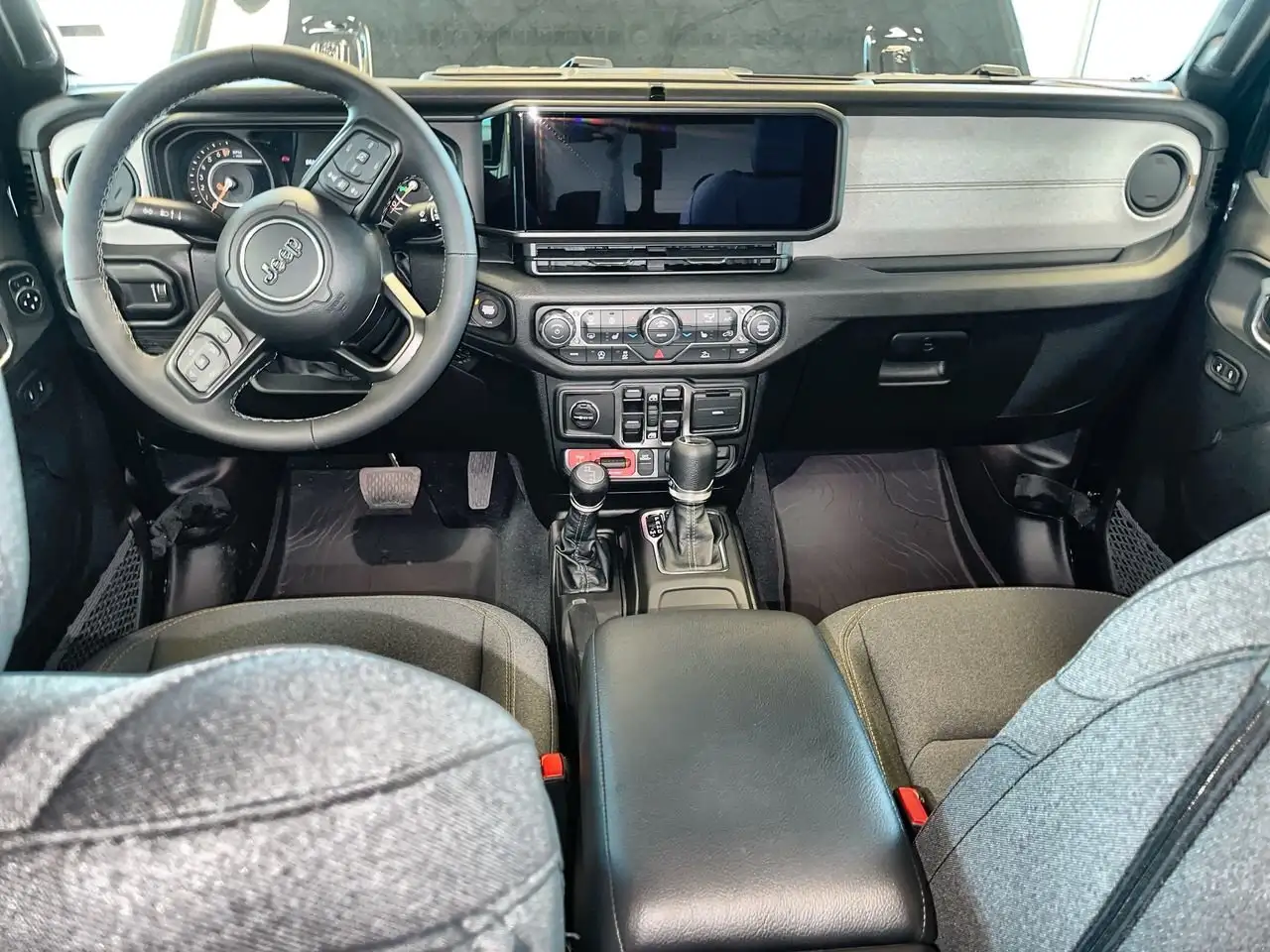 Jeep Gladiator снимка Jeep Gladiator