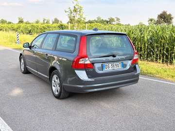 V70 III 2007 2.4 d5 Momentum 185cv