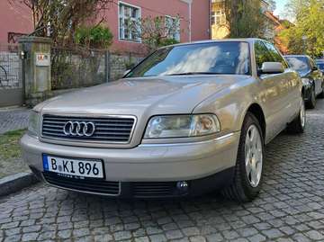 A8 3.7 quattro | Facelift II | Liebhaberfahrzeug