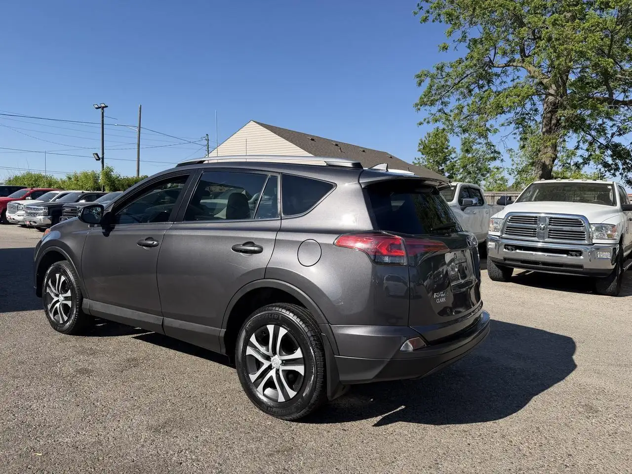 Toyota RAV 4 photo Toyota RAV 4