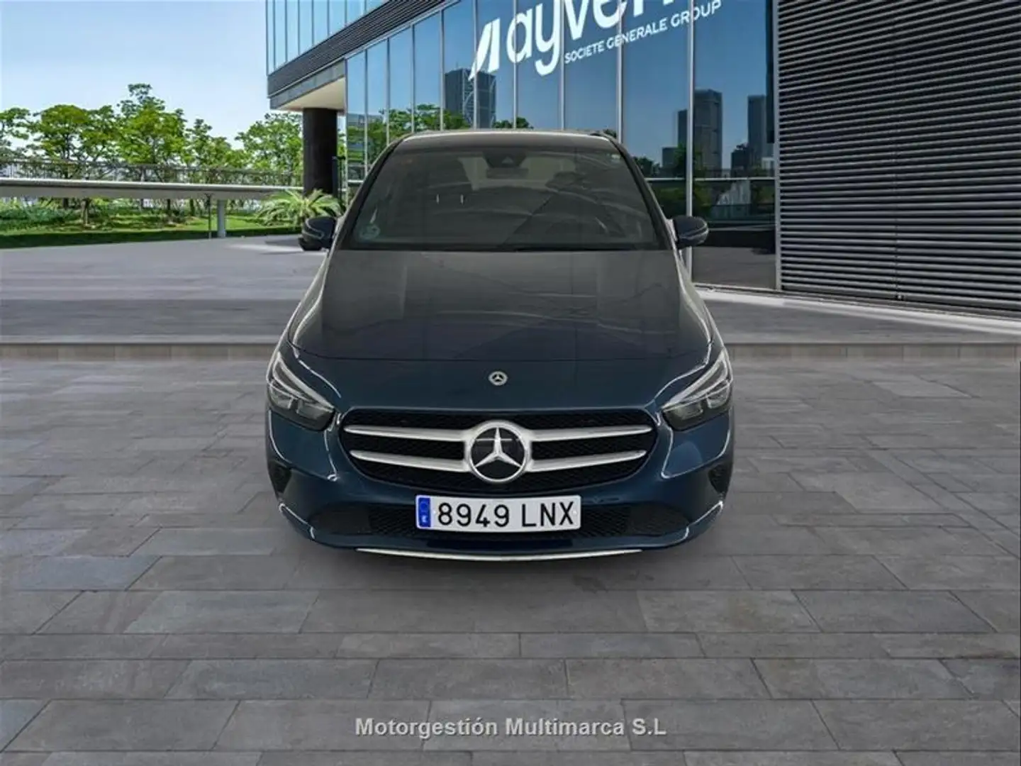 Mercedes-Benz B 200 -CLASS d - 2