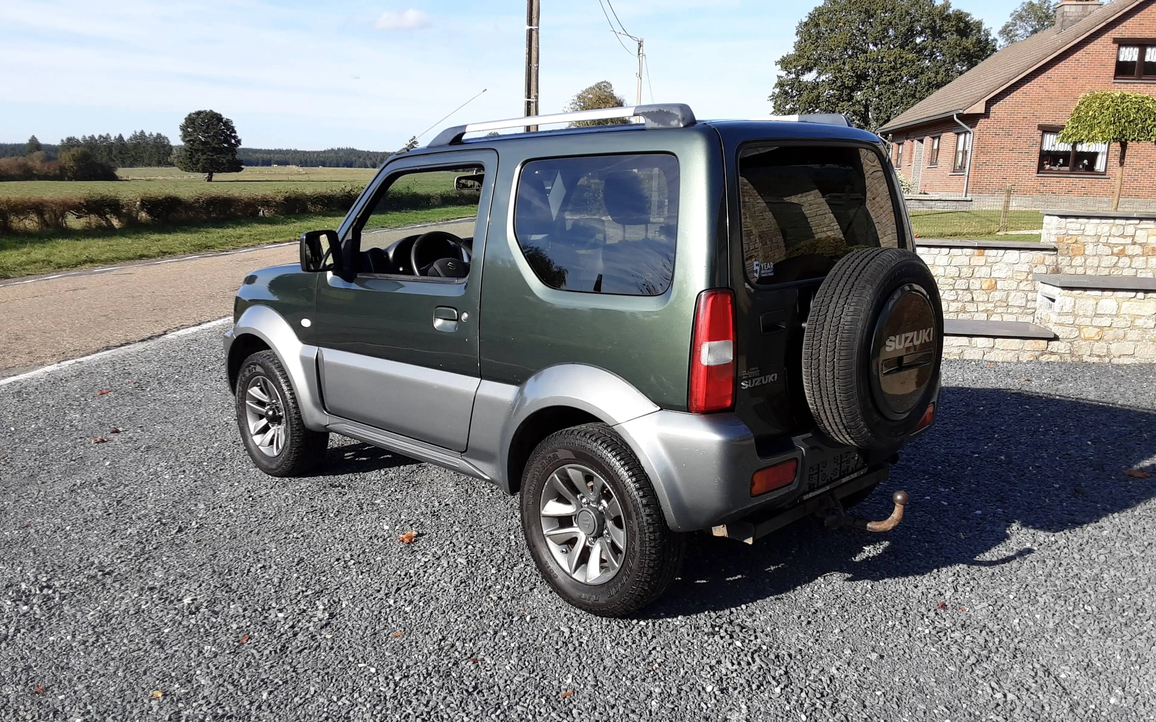 Suzuki Jimny — photo 4