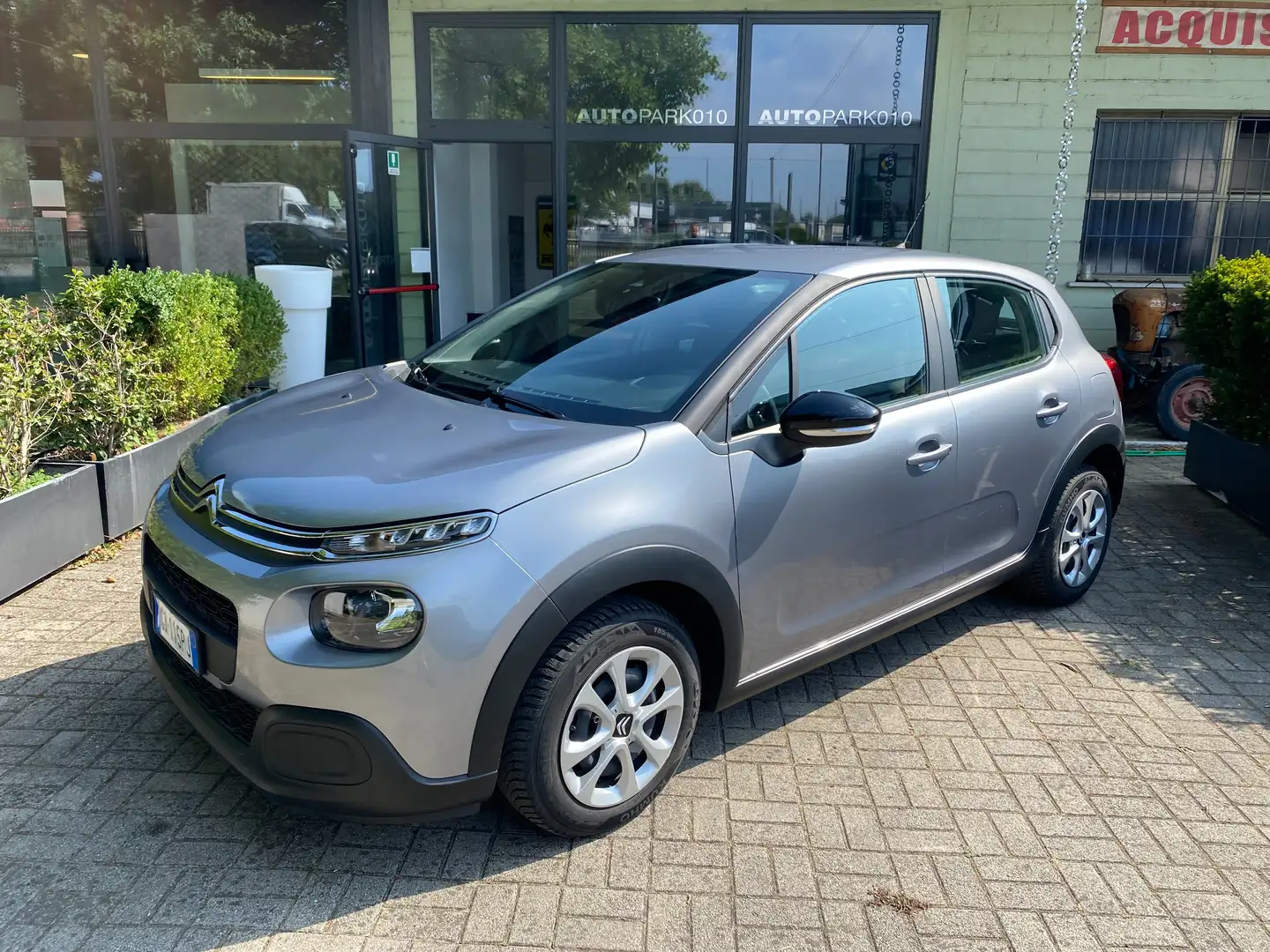 Citroen C3 C3 III 20171.2 puretech Shine s Argent - 1