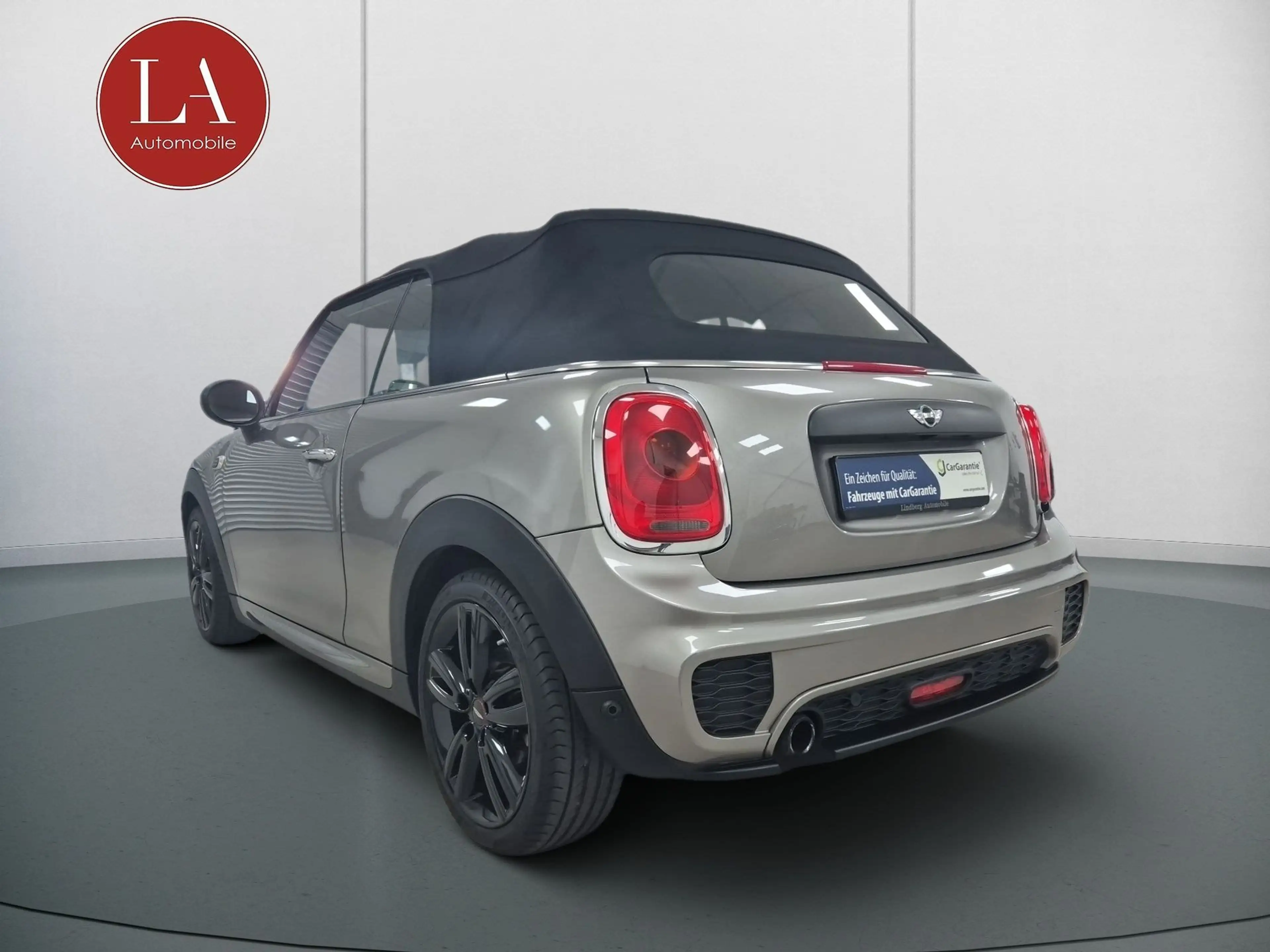 MINI One Cabrio *JohnCooperWorks*PDC*SHZ* — photo 6