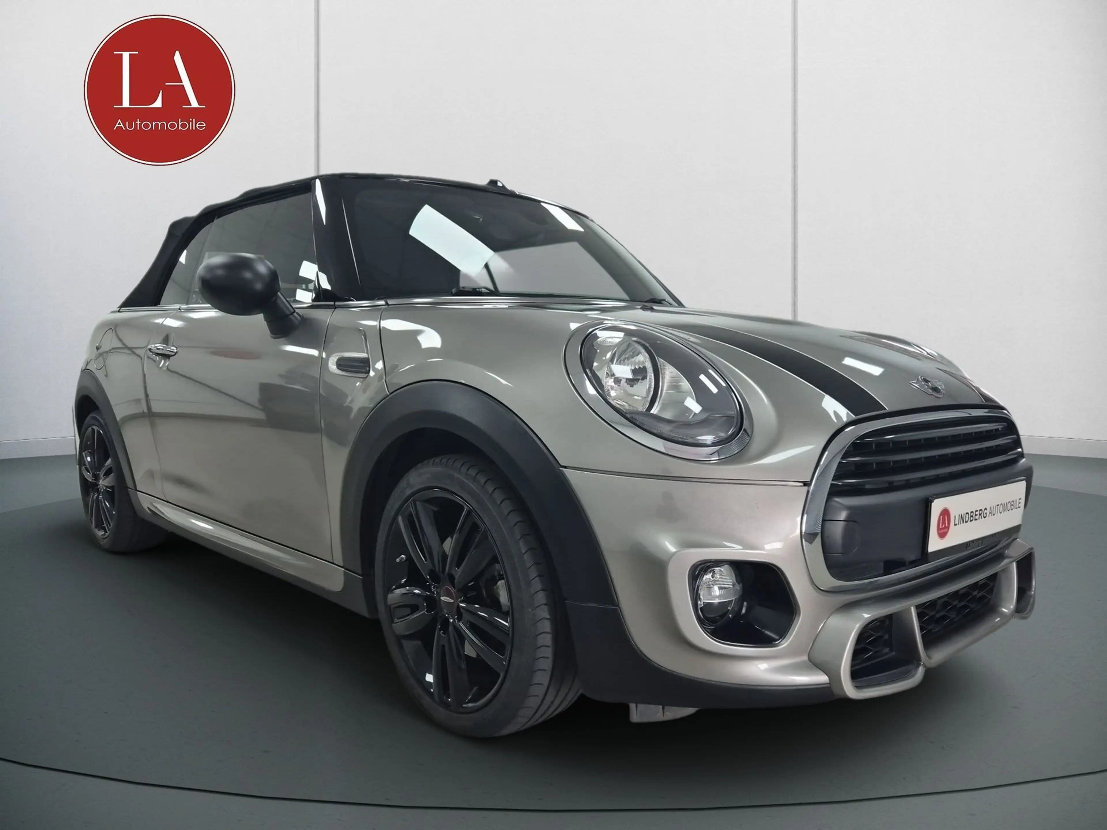 MINI One Cabrio *JohnCooperWorks*PDC*SHZ* — photo 3