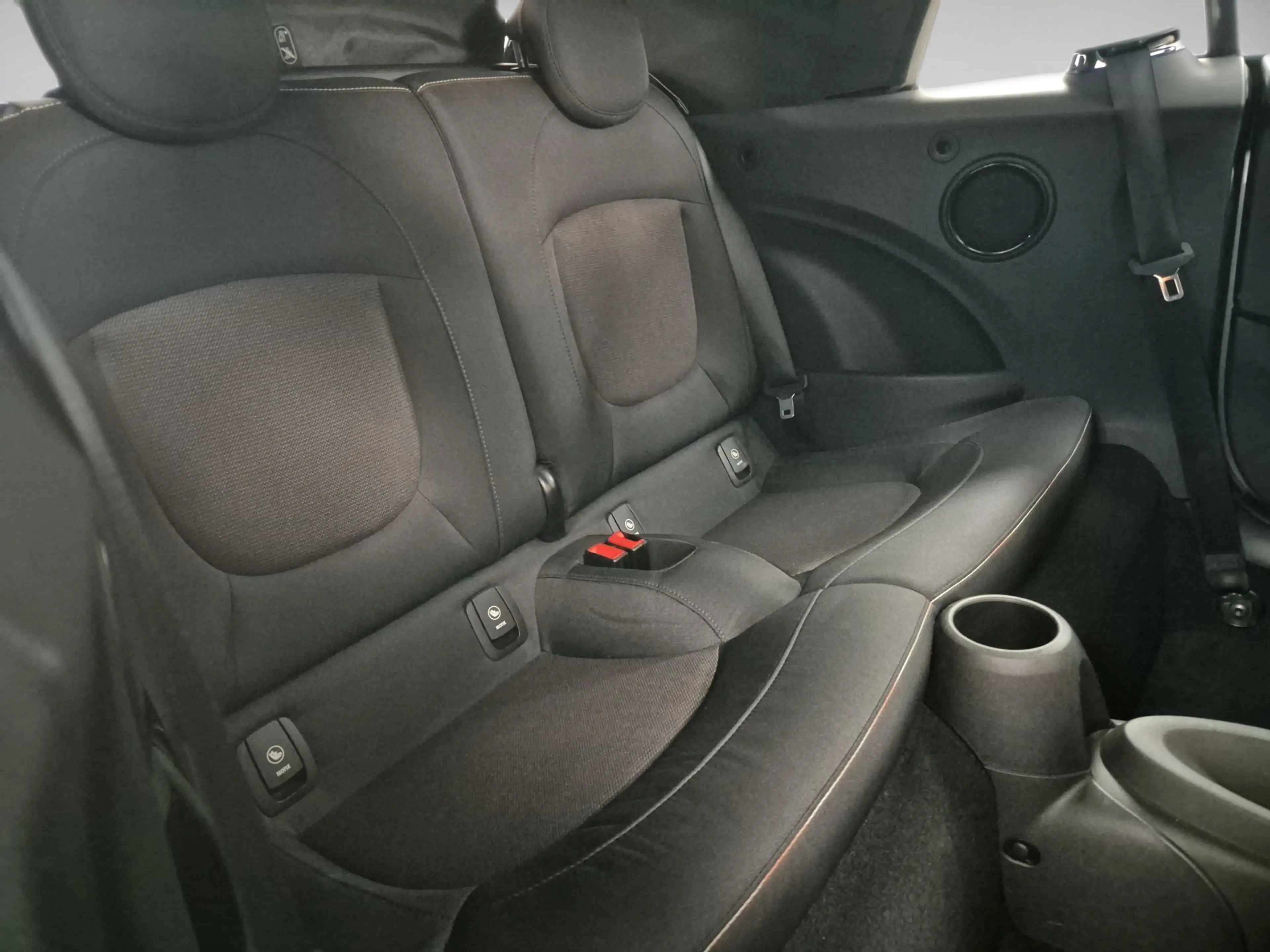MINI One Cabrio *JohnCooperWorks*PDC*SHZ* — photo 13