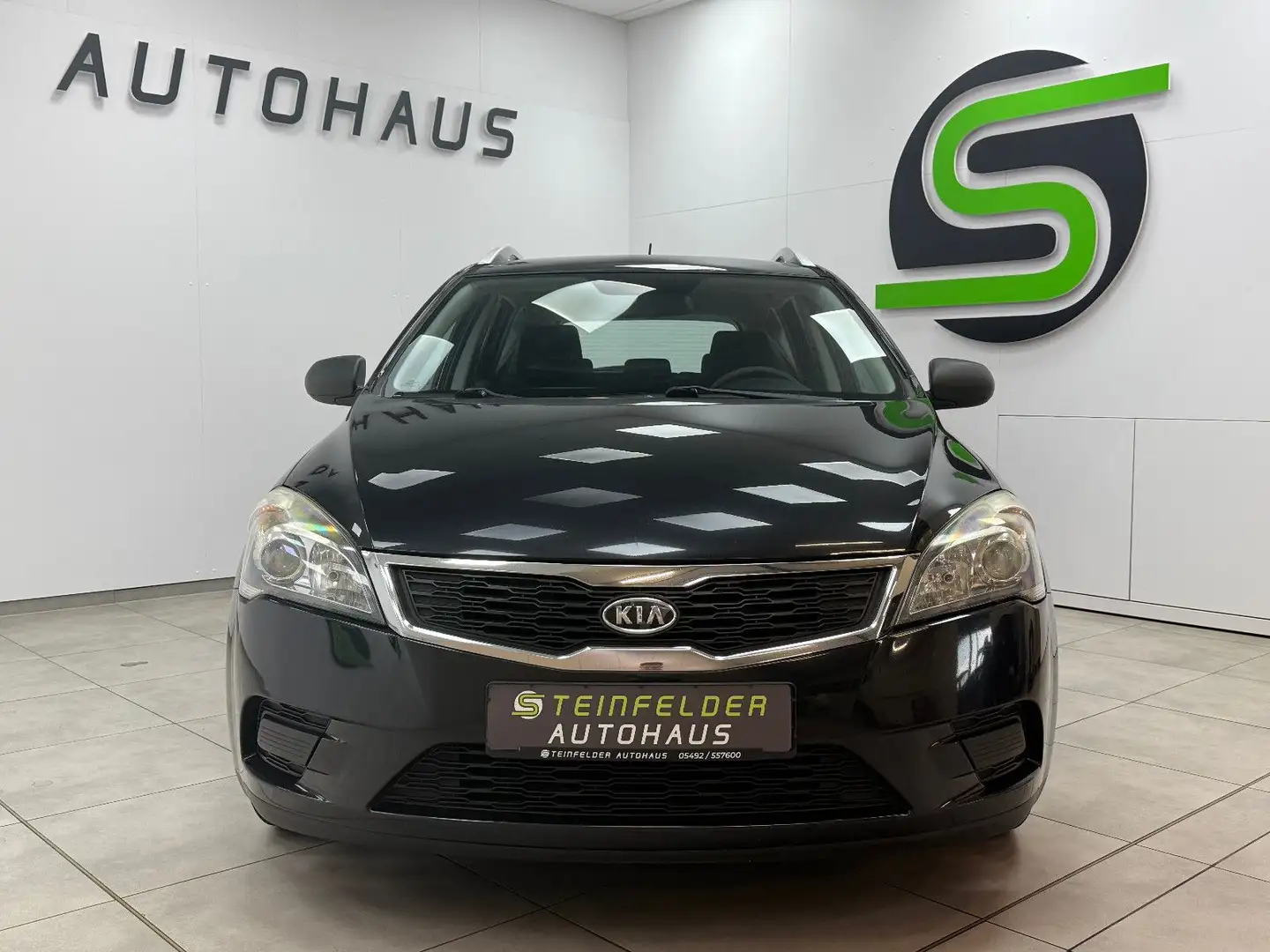 Kia Ceed SW / cee'd SW 1.6 1.HAND / AHK / SCHECKHEFT Schwarz - 2