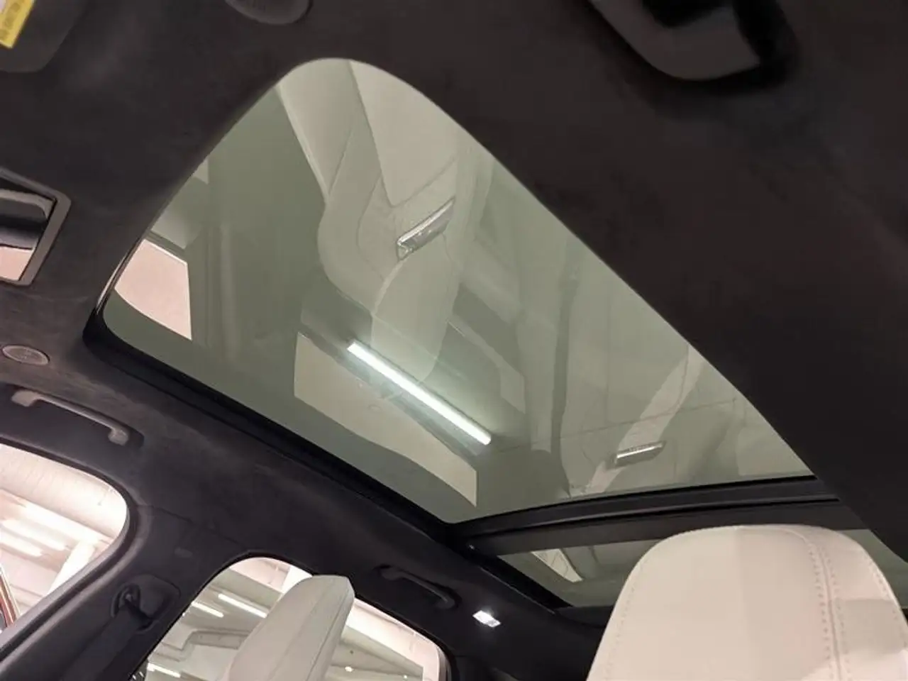 Jaguar F-Pace снимка Jaguar F-Pace