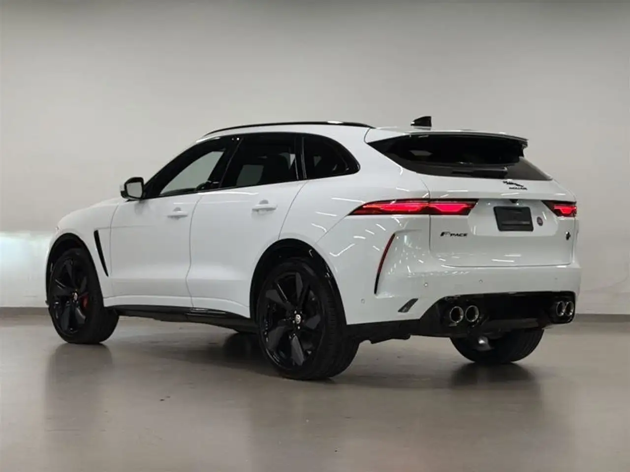 Jaguar F-Pace снимка Jaguar F-Pace