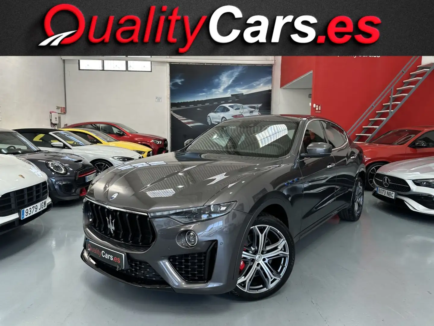 Maserati Levante 330 GT Aut. Gris - 1
